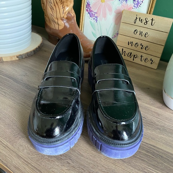 Loafers - Picture 3 of 5